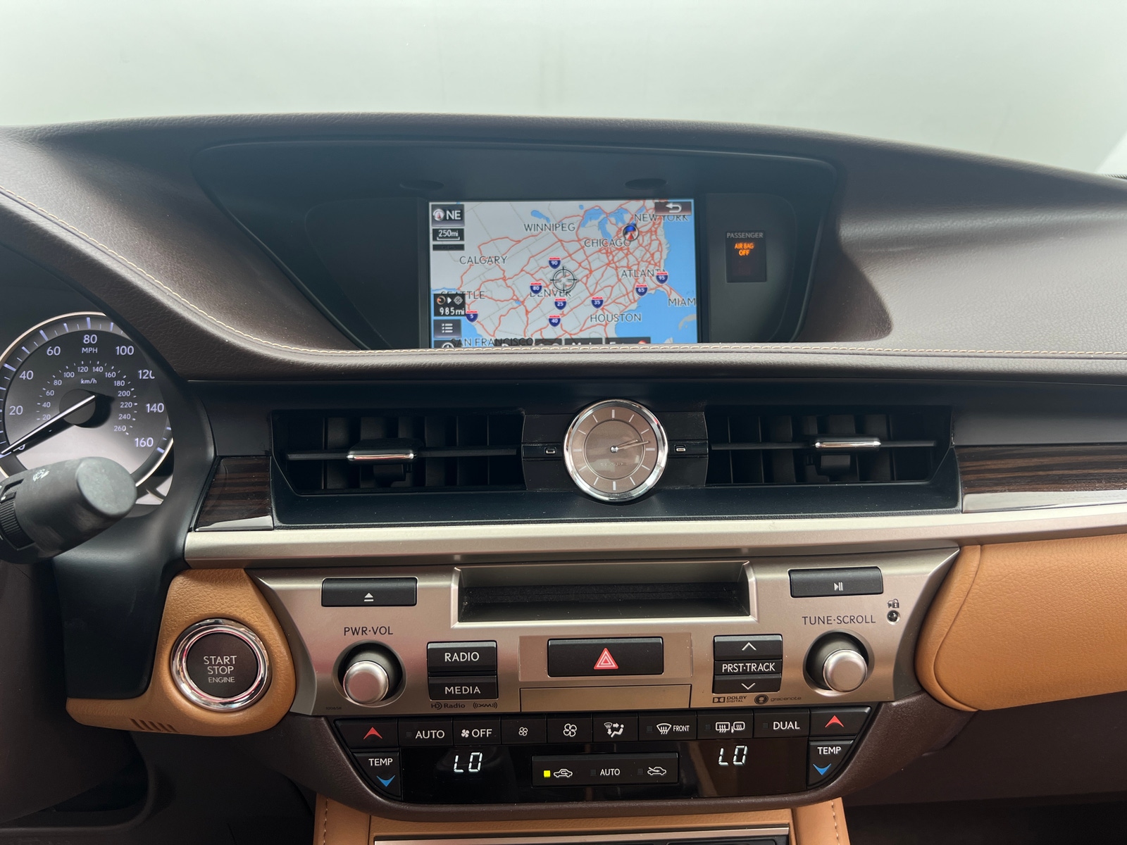 Thumbnail: 2017 Lexus ES - 4