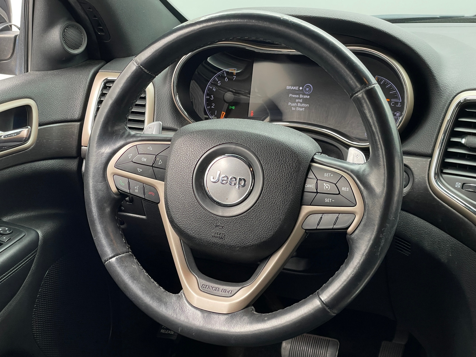 Thumbnail: 2016 Jeep Grand Cherokee - 5