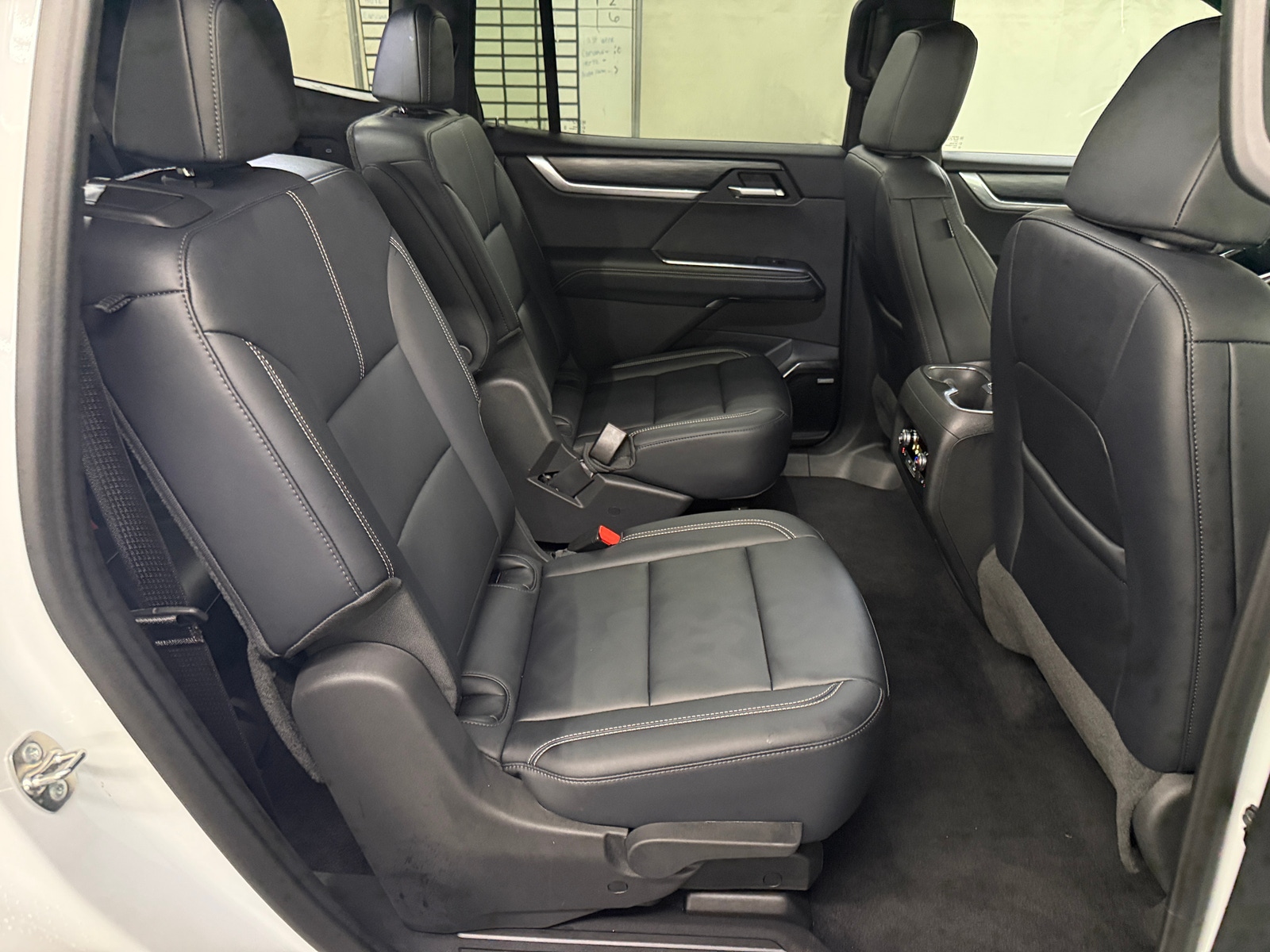 Thumbnail: 2026 GMC Acadia - 5