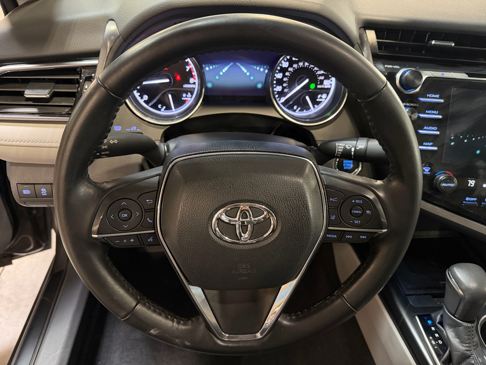Thumbnail: 2019 Toyota Camry - 4