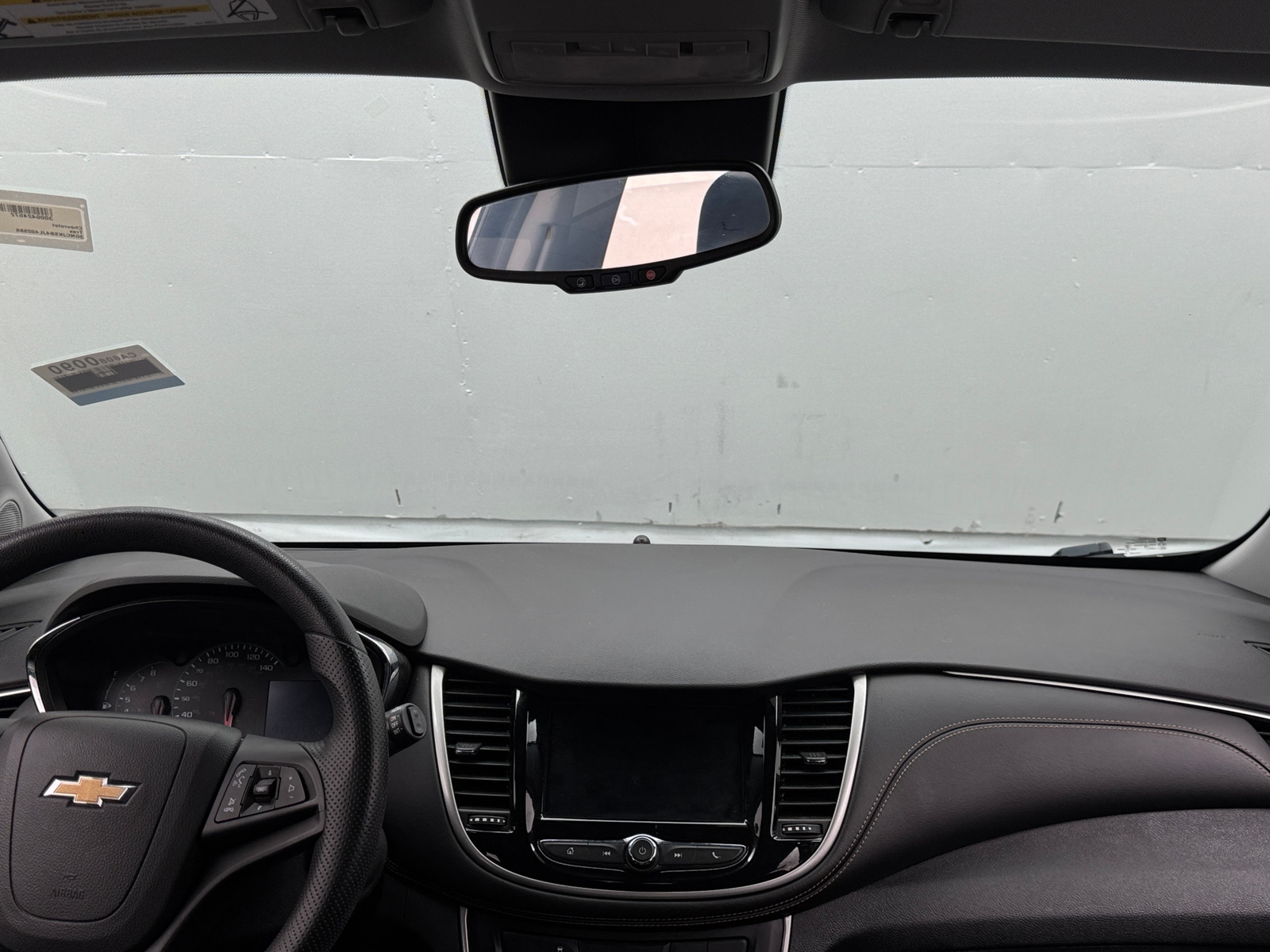 Thumbnail: 2018 Chevrolet Trax - 3