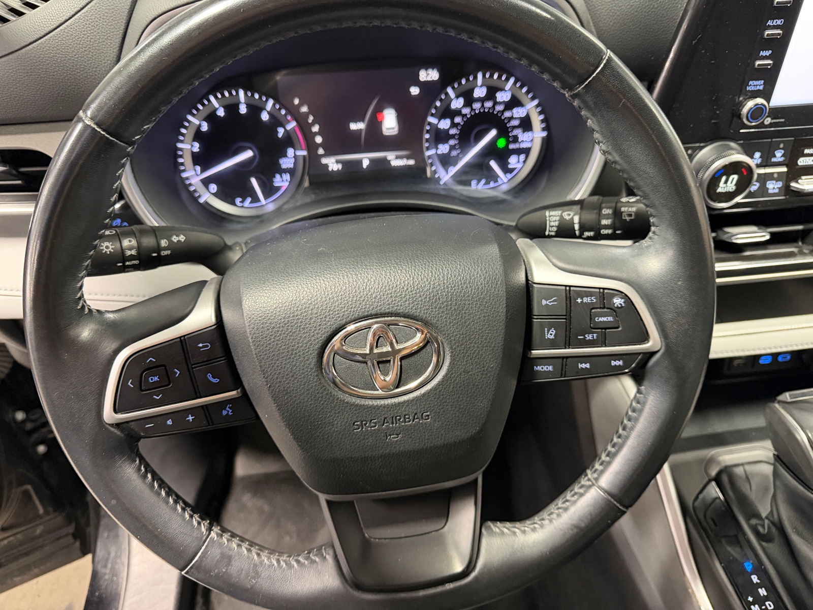 Thumbnail: 2022 Toyota Highlander - 4