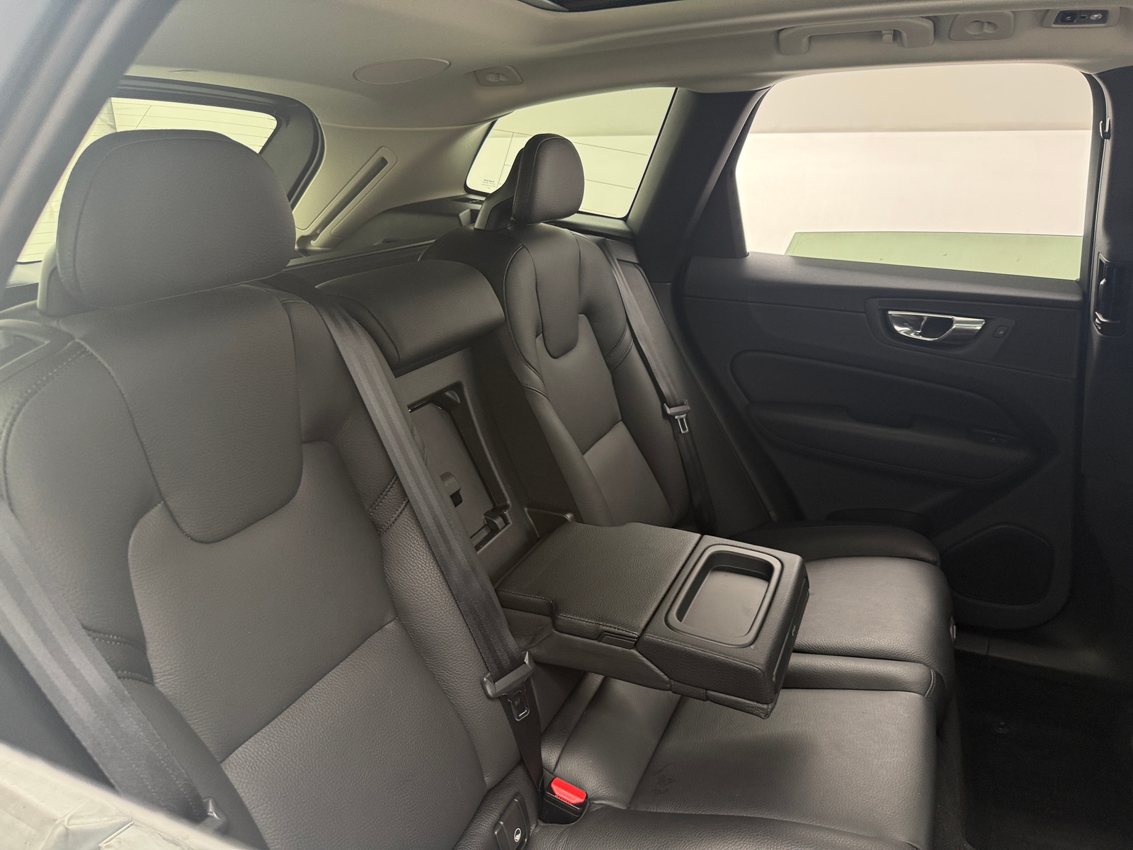 Thumbnail: 2019 Volvo XC60 - 5