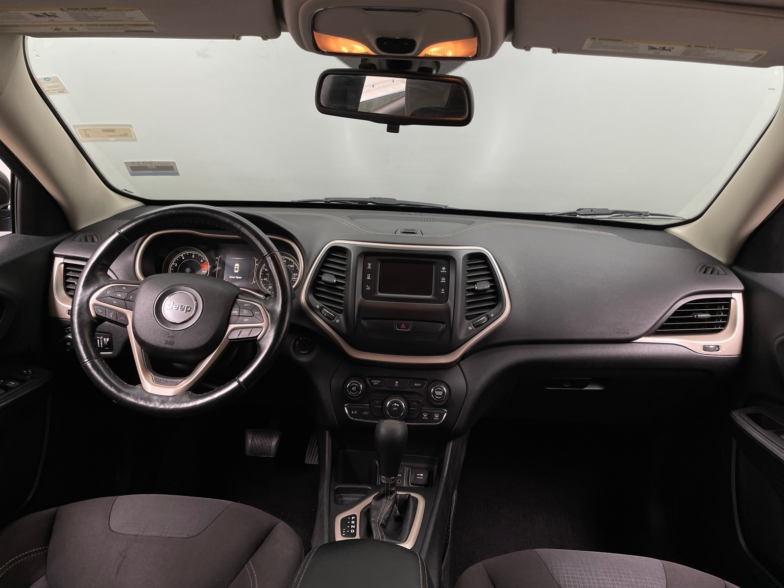 Thumbnail: 2017 Jeep Cherokee - 3
