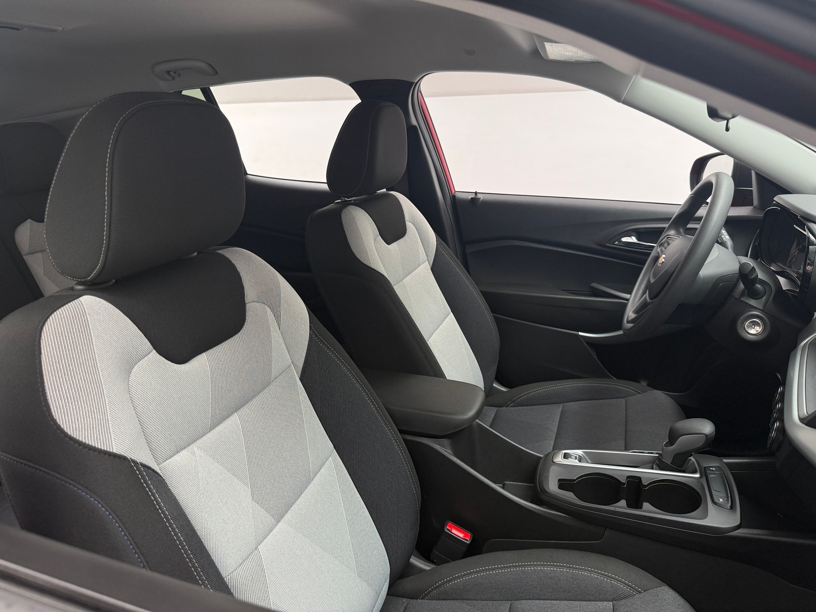 Thumbnail: 2026 Chevrolet Trax - 2