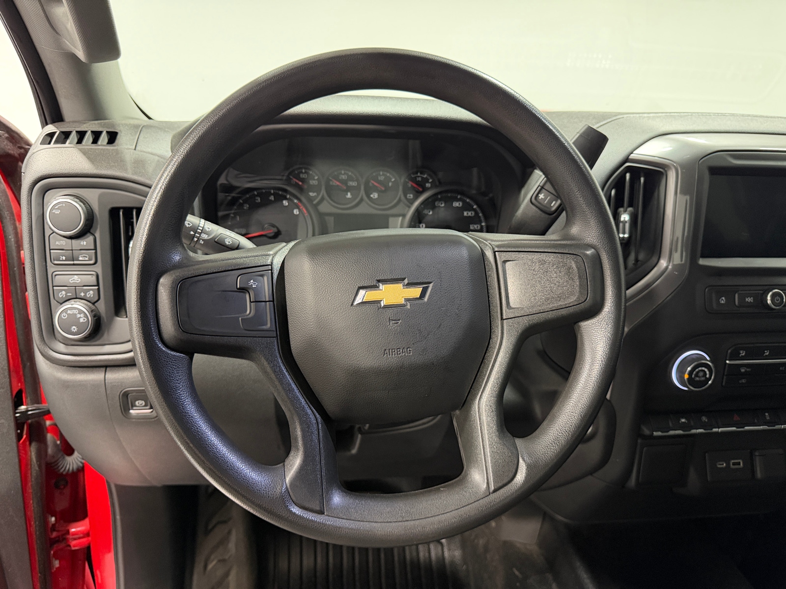 Thumbnail: 2023 Chevrolet Silverado 1500 - 5