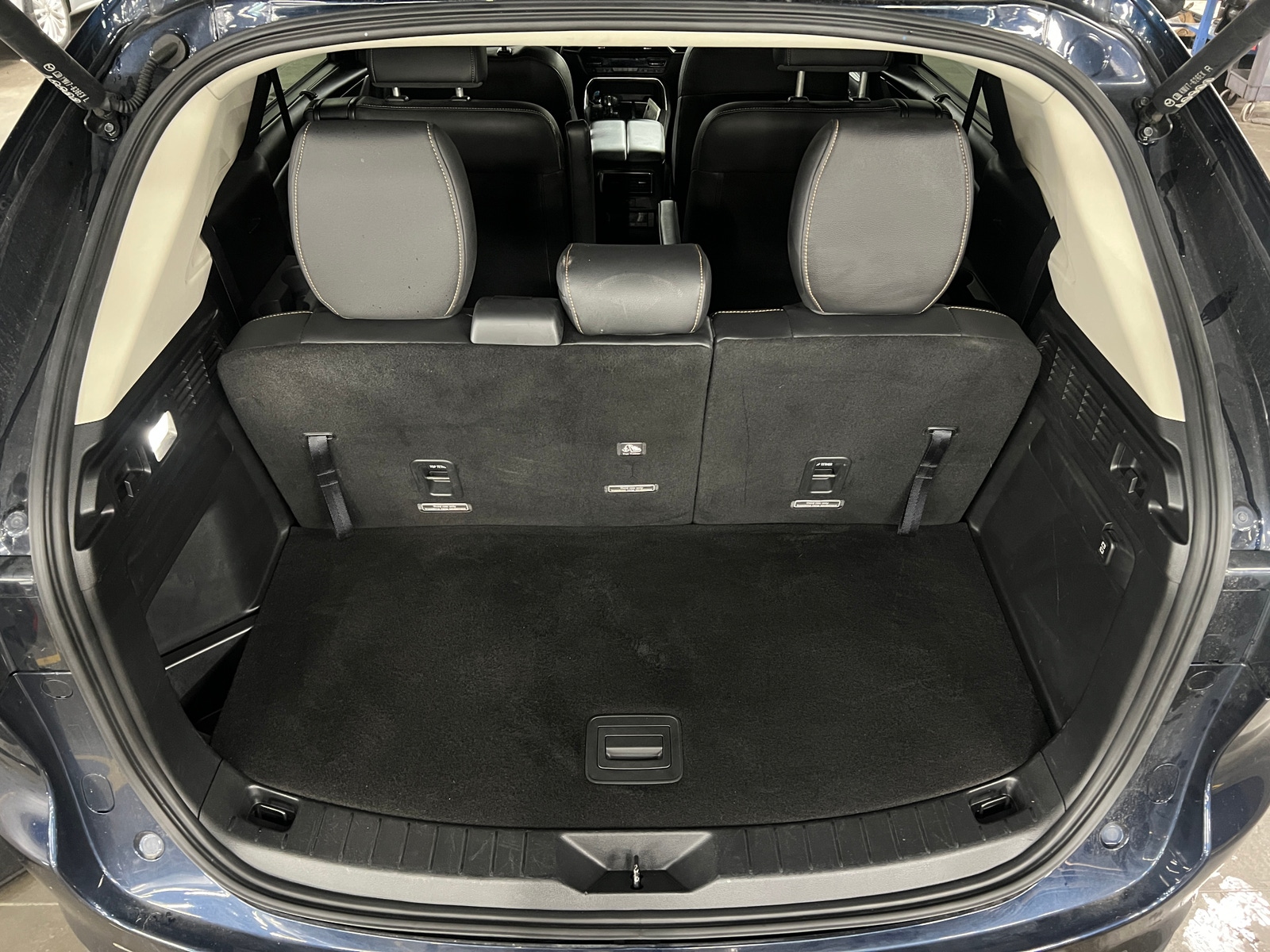 Thumbnail: 2024 Mazda CX-90 - 6