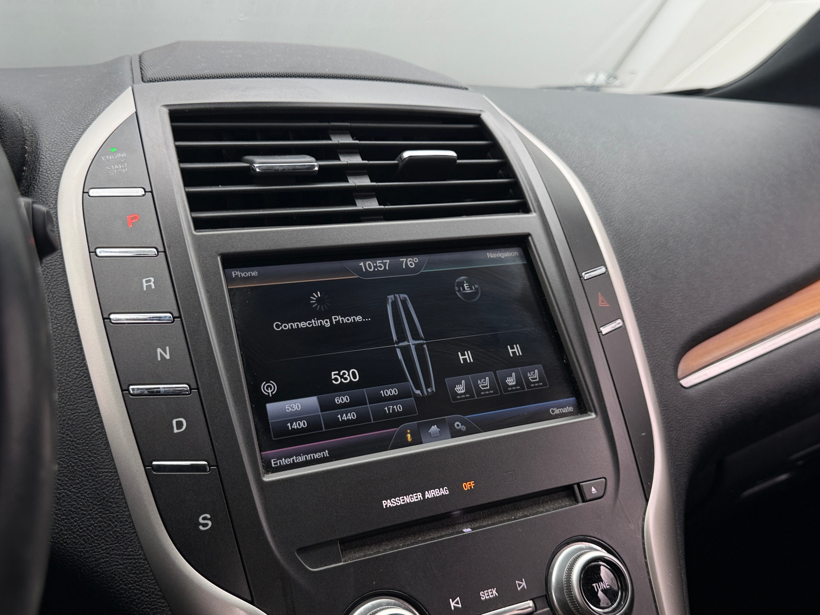 Thumbnail: 2015 Lincoln MKC - 3