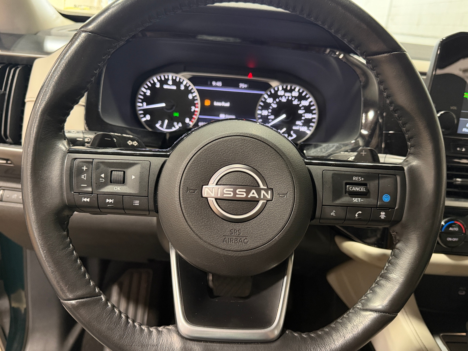 Thumbnail: 2022 Nissan Pathfinder - 4