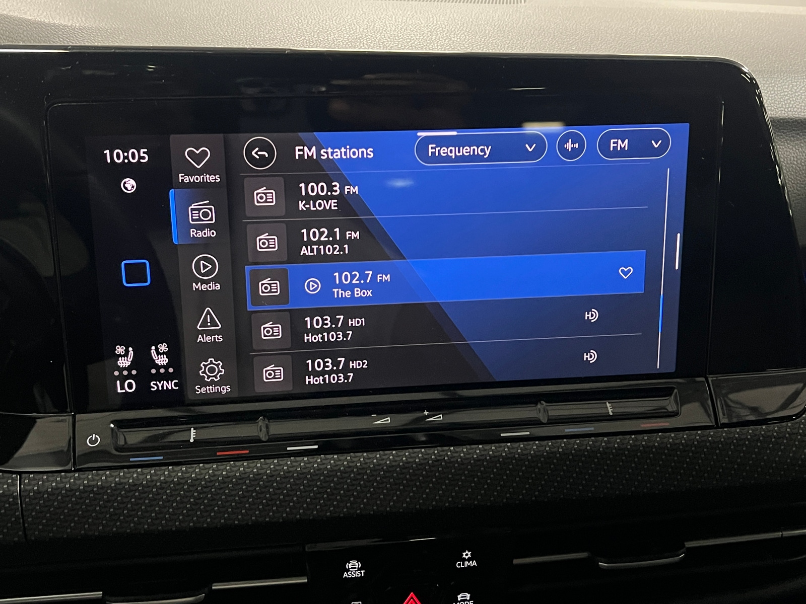 Thumbnail: 2023 Volkswagen Golf - 4