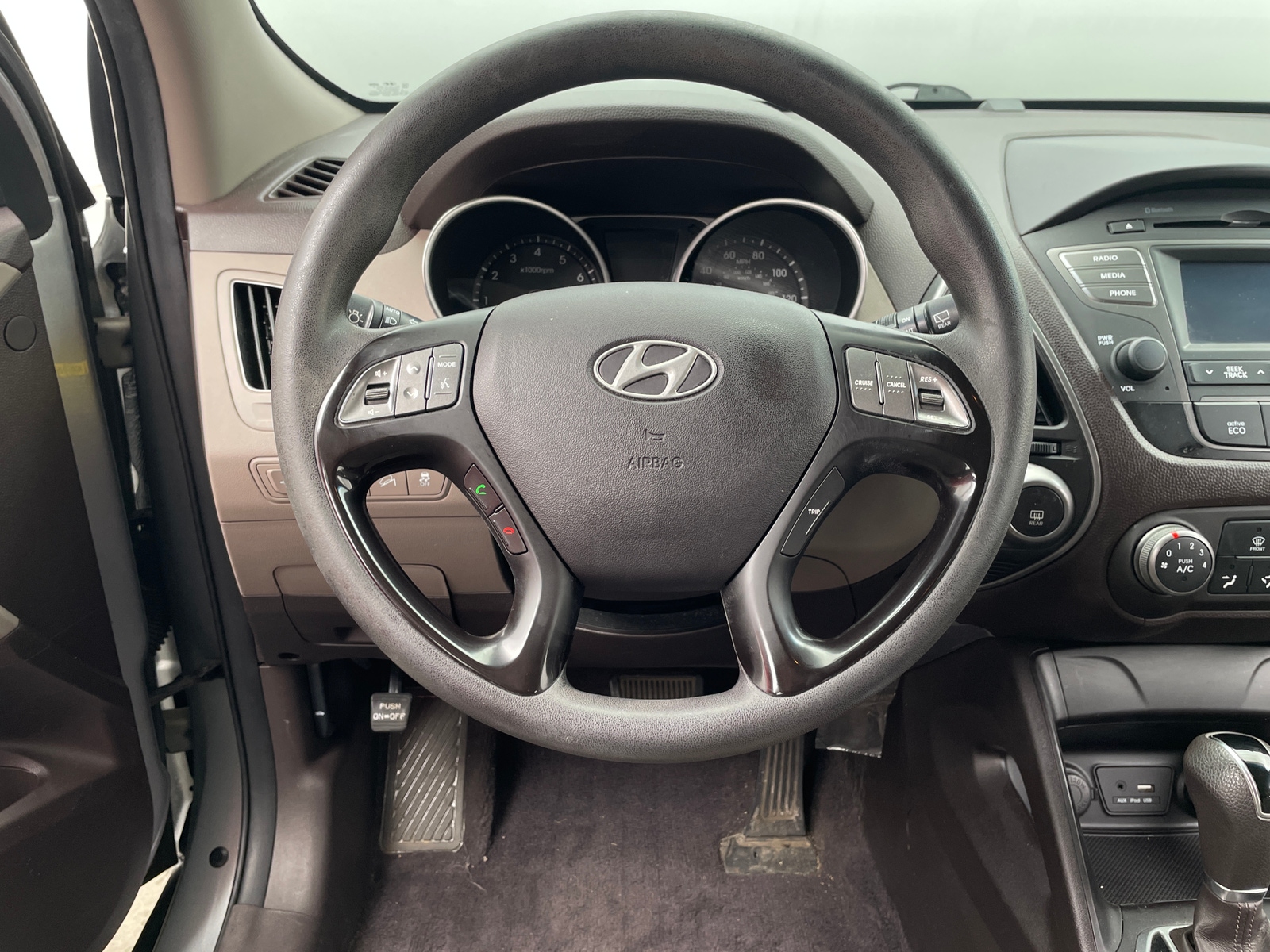 Thumbnail: 2015 Hyundai Tucson - 4