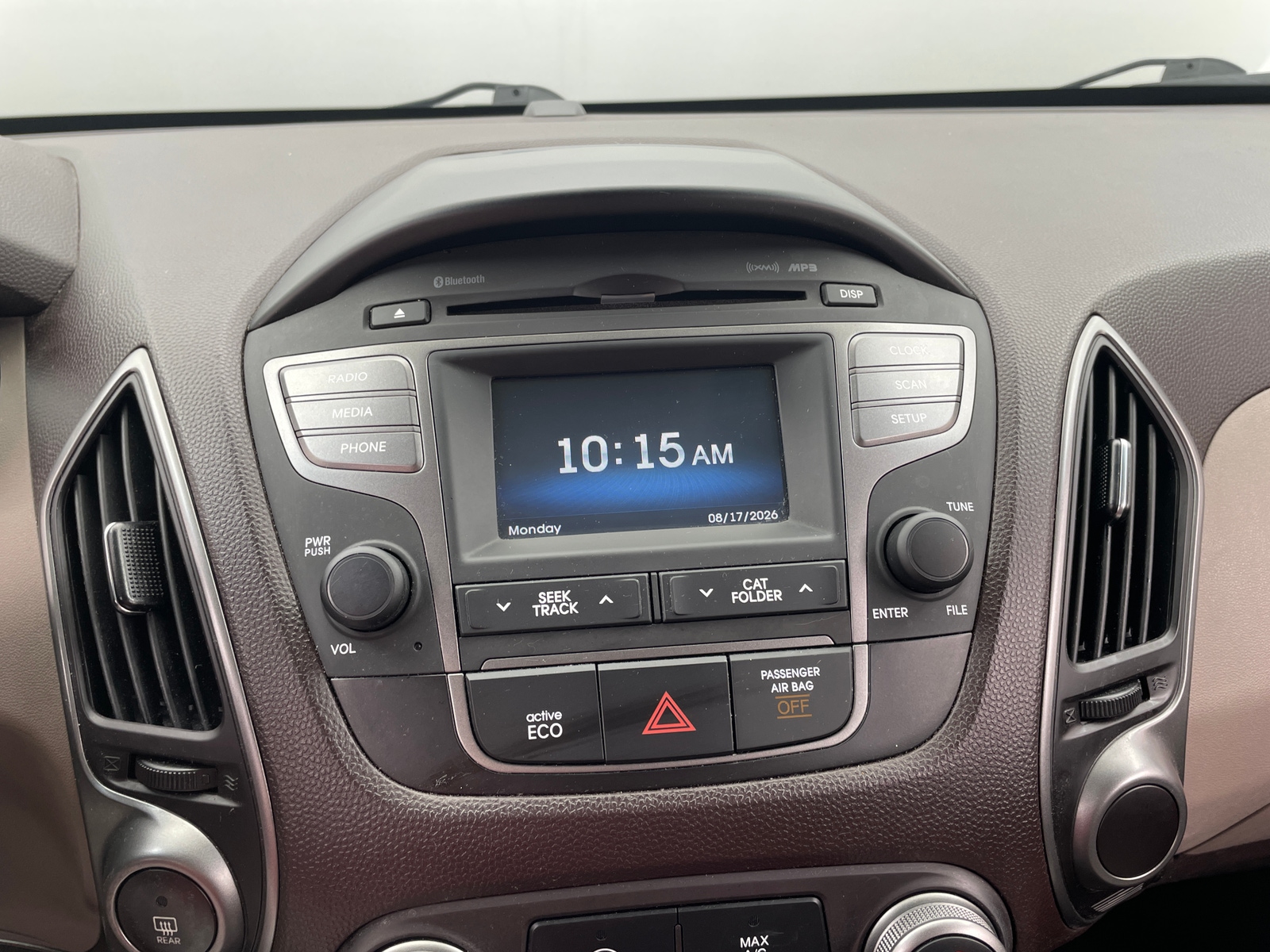 Thumbnail: 2015 Hyundai Tucson - 3