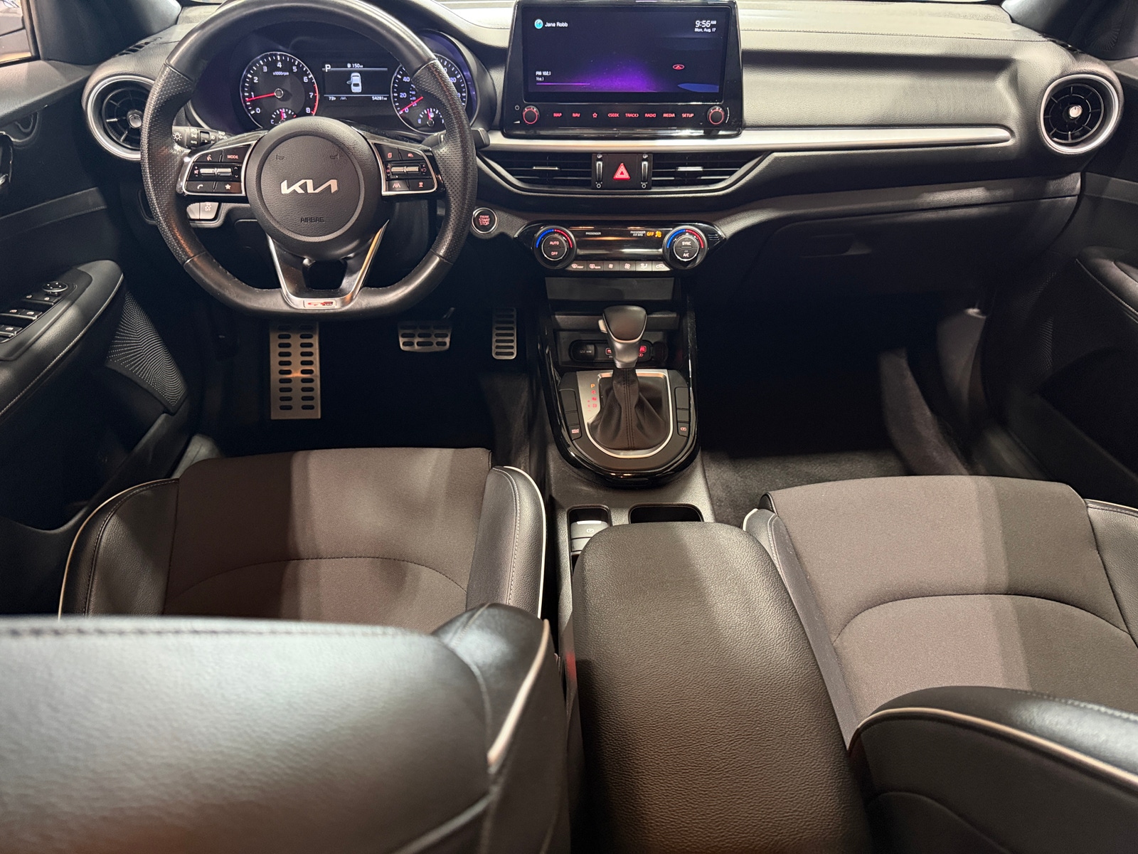 Thumbnail: 2022 Kia Forte - 2