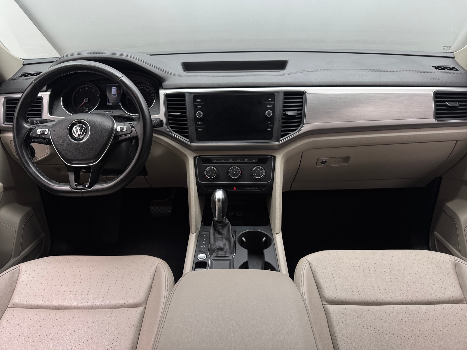 Thumbnail: 2018 Volkswagen Atlas - 2