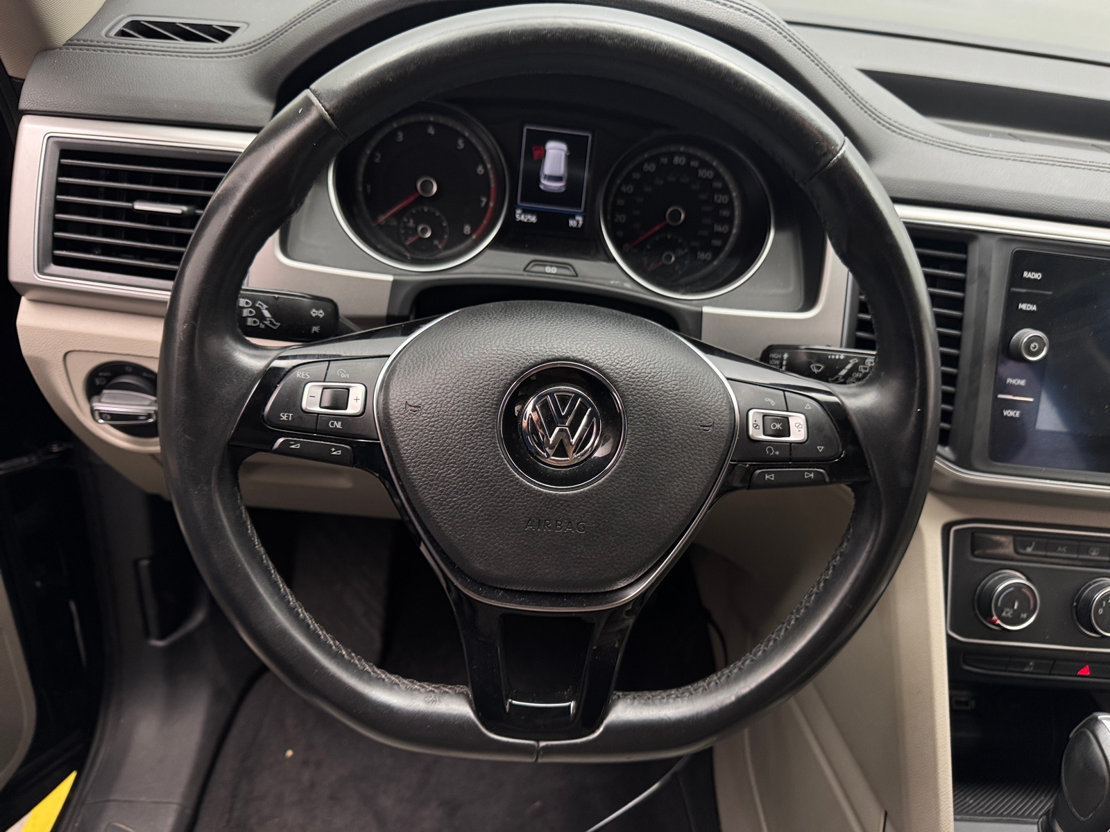 Thumbnail: 2018 Volkswagen Atlas - 4