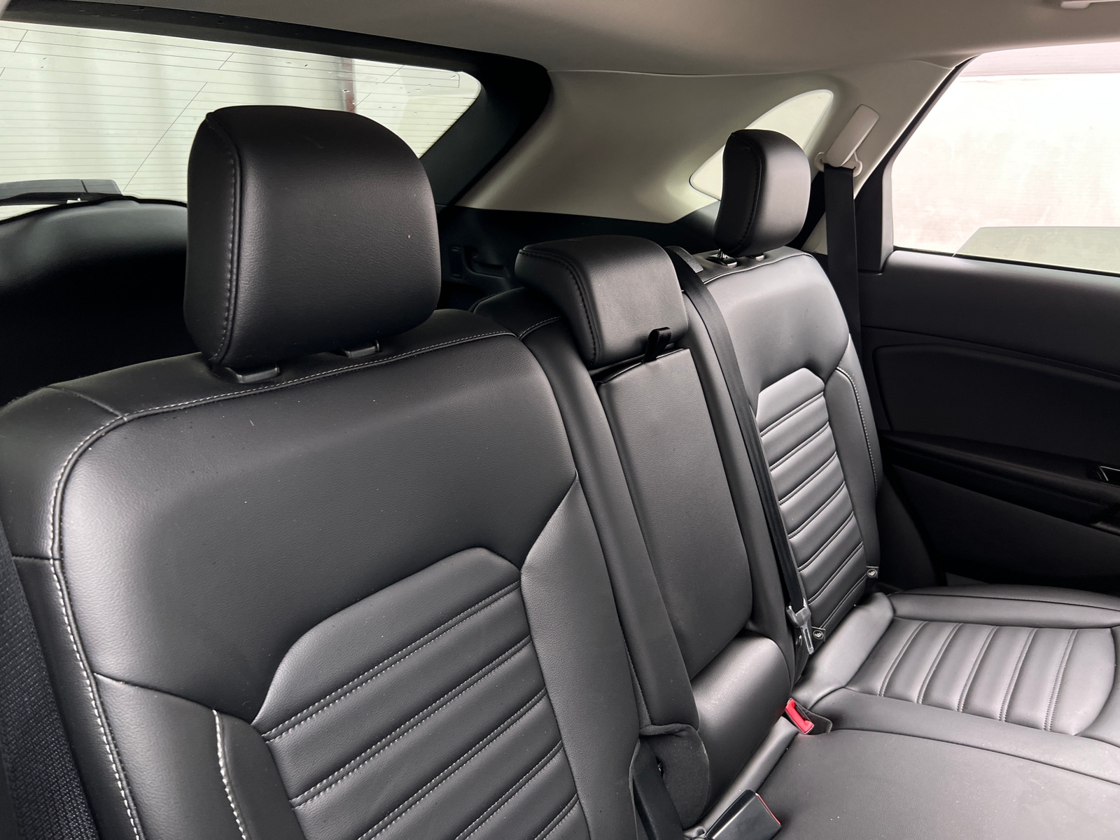 Thumbnail: 2020 Ford Edge - 5