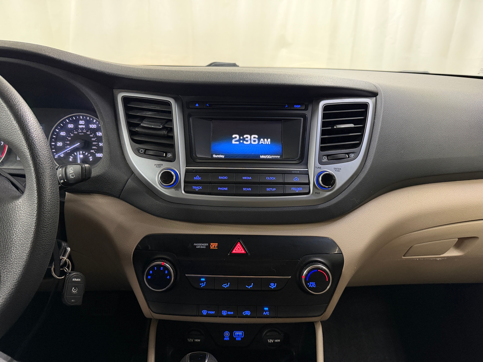 Thumbnail: 2017 Hyundai Tucson - 4