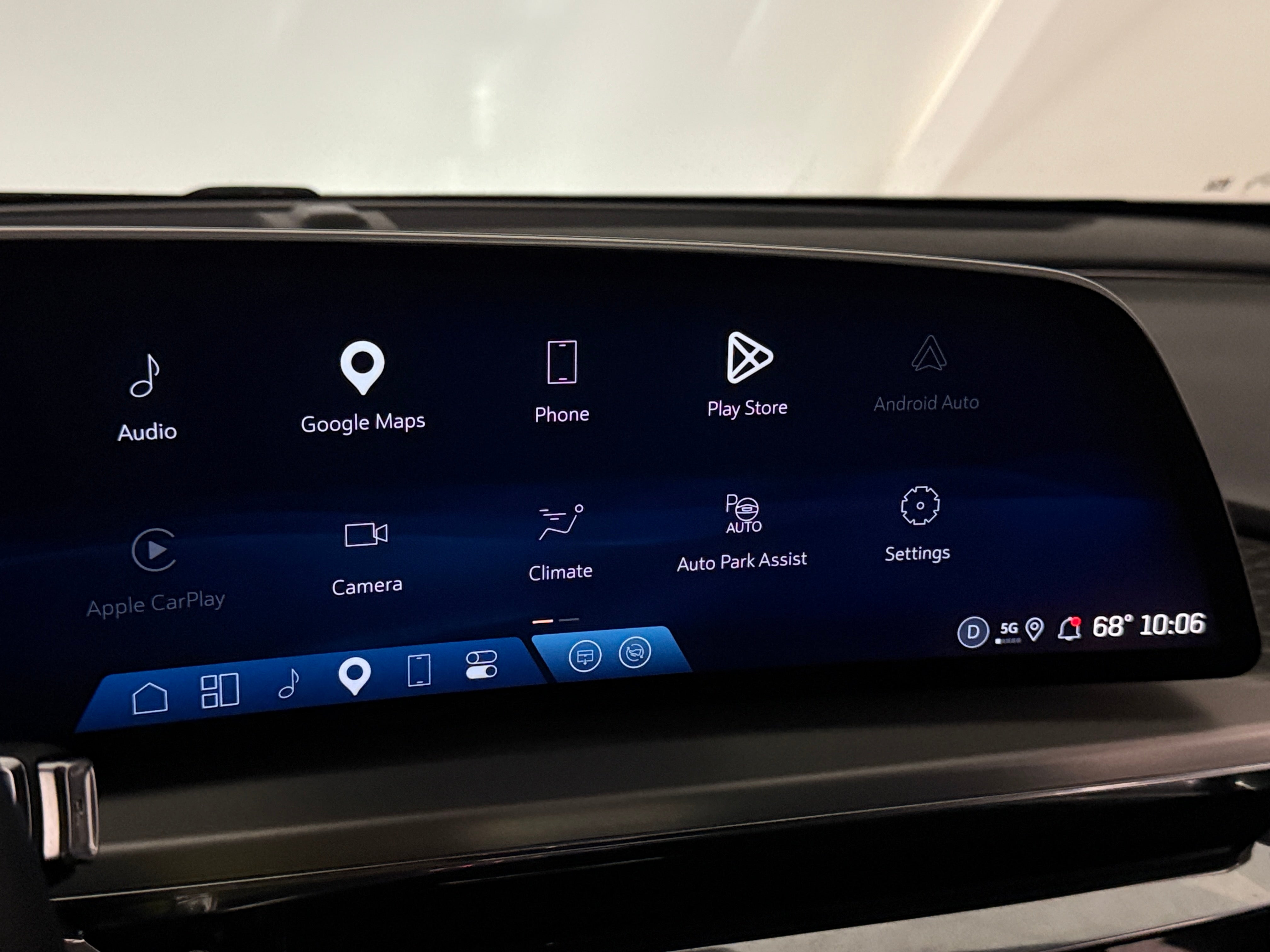 2024 Cadillac LYRIQ Luxury 1 - Photo 11