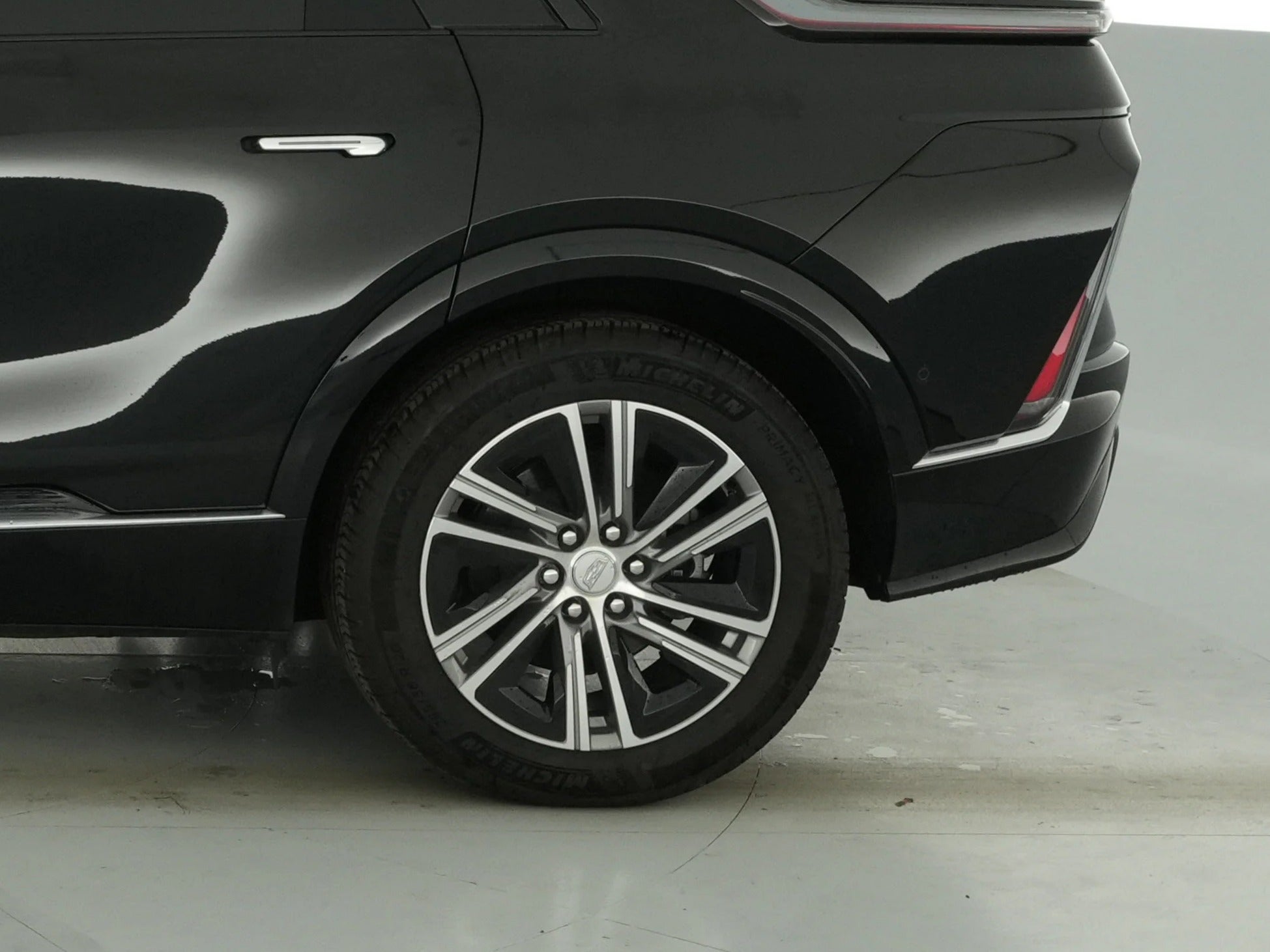 2024 Cadillac LYRIQ Luxury 1 - Photo 25