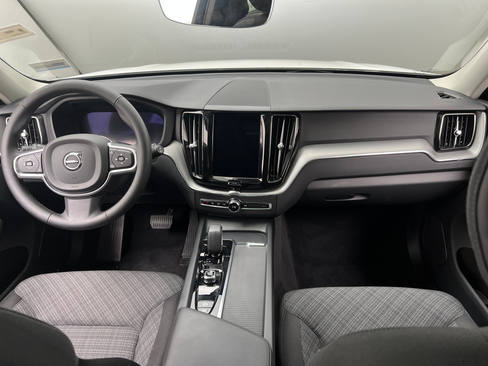 Thumbnail: 2024 Volvo XC60 - 2