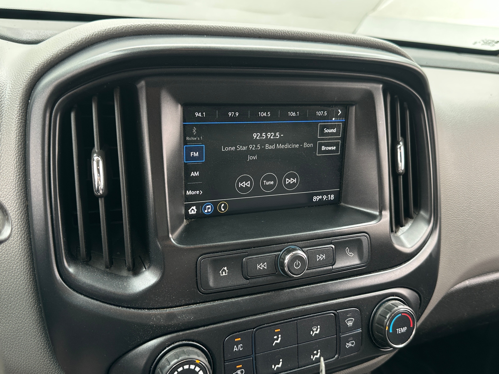 Thumbnail: 2019 Chevrolet Colorado - 3