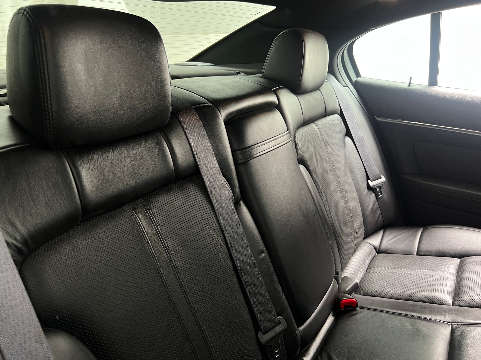 Thumbnail: 2010 Lincoln MKS - 5