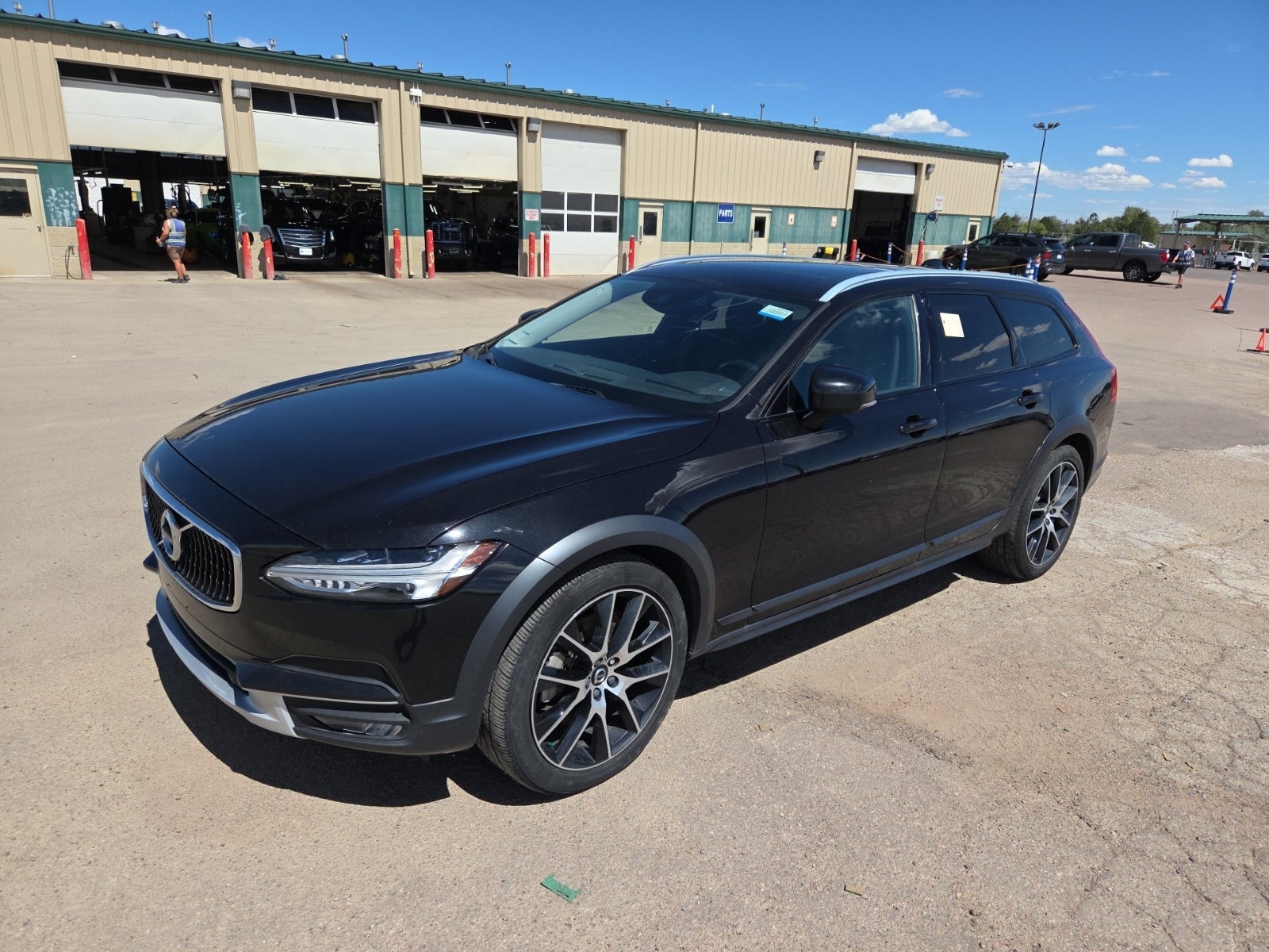 2020 Volvo V90 Cross Country T6