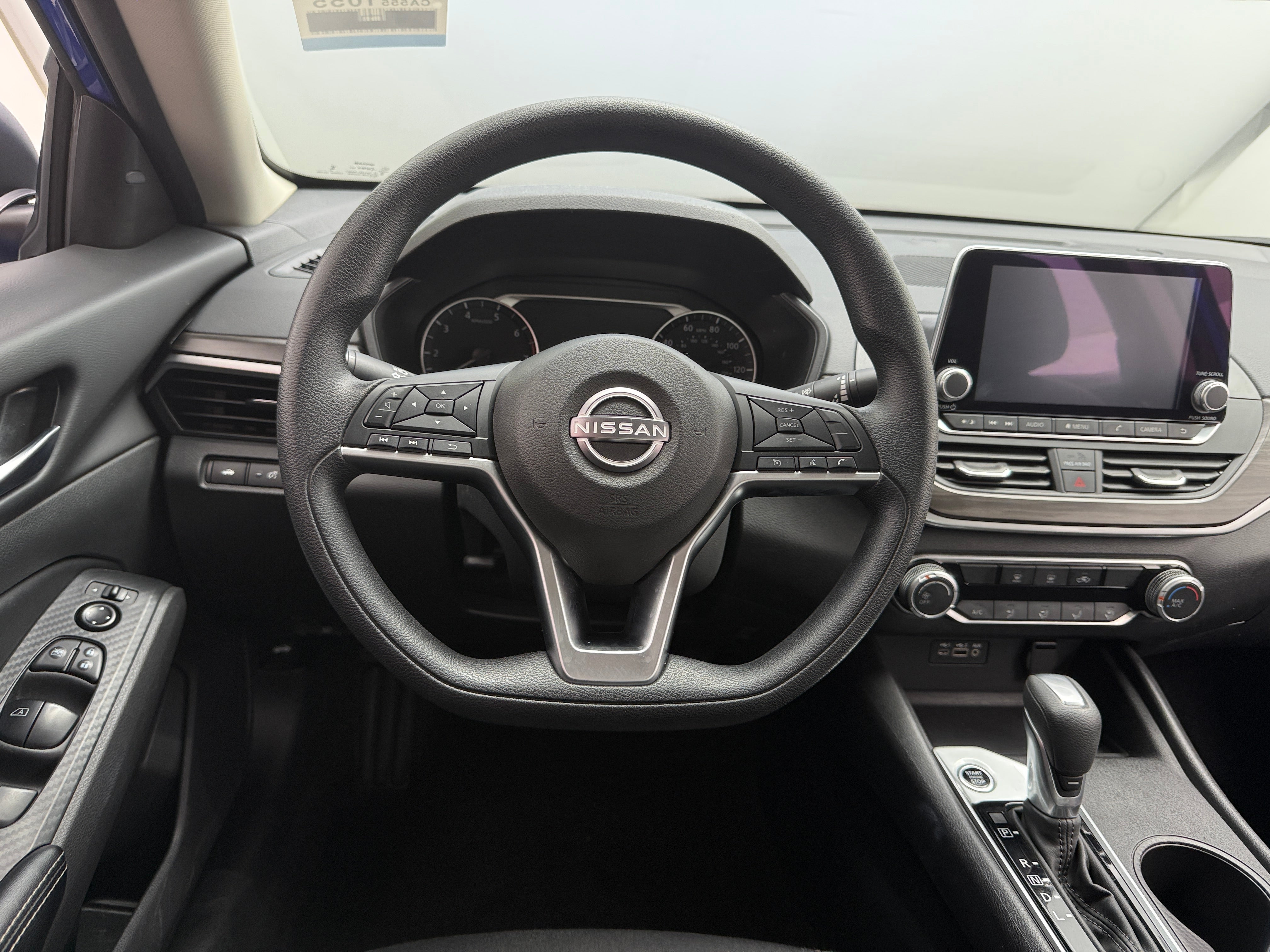 2025 Nissan Altima SV - Photo 6