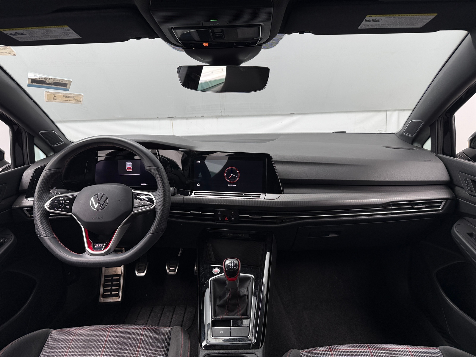 Thumbnail: 2023 Volkswagen Golf - 3