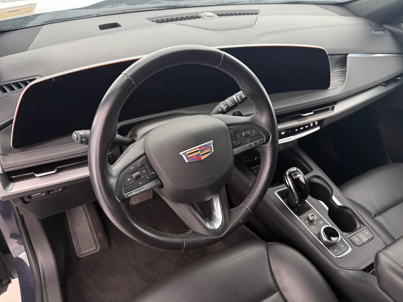 Thumbnail: 2025 Cadillac XT4 - 4