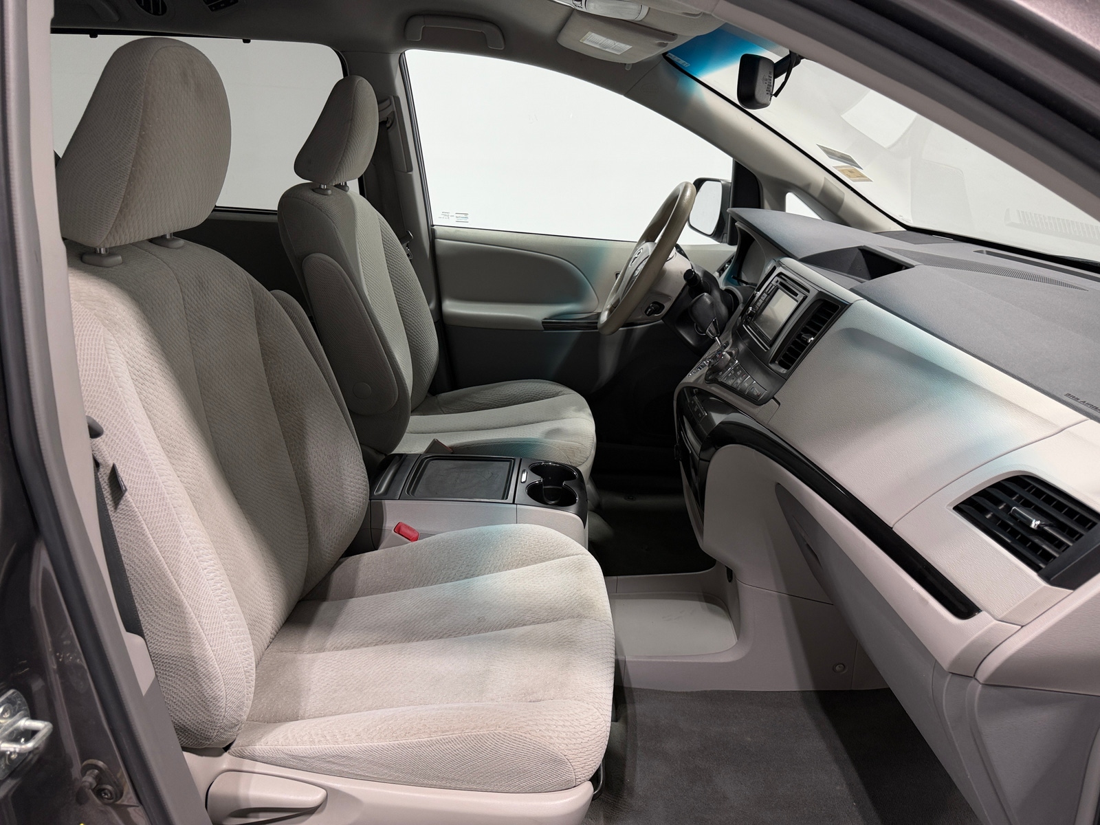 Thumbnail: 2014 Toyota Sienna - 2