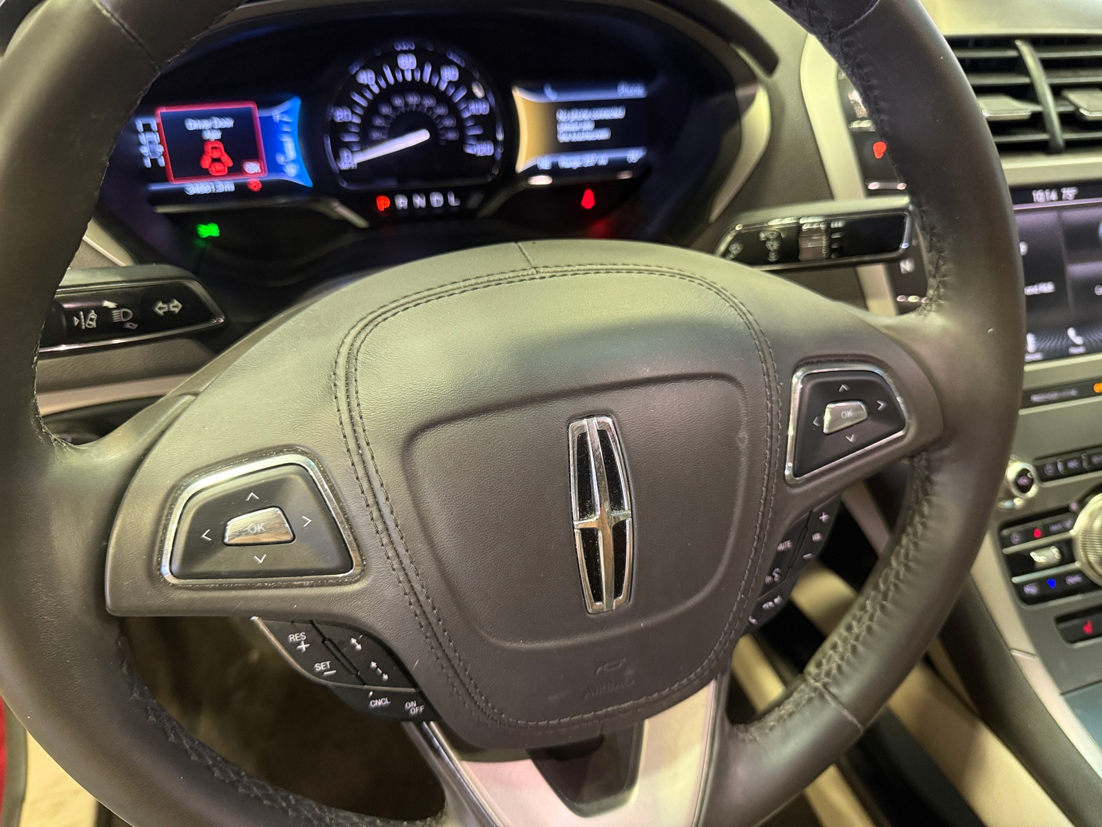 Thumbnail: 2019 Lincoln MKZ - 4