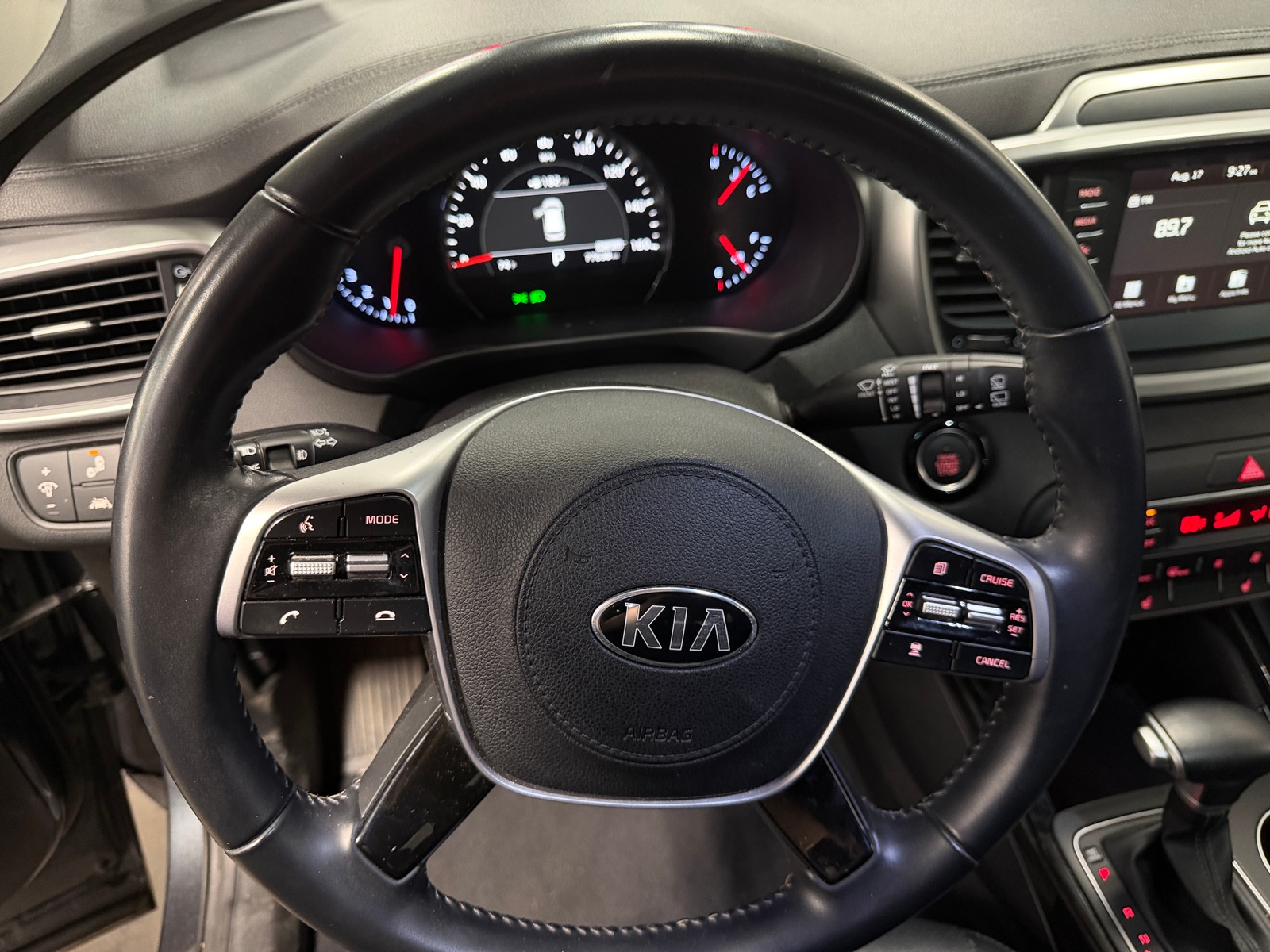 Thumbnail: 2020 Kia Sorento - 4