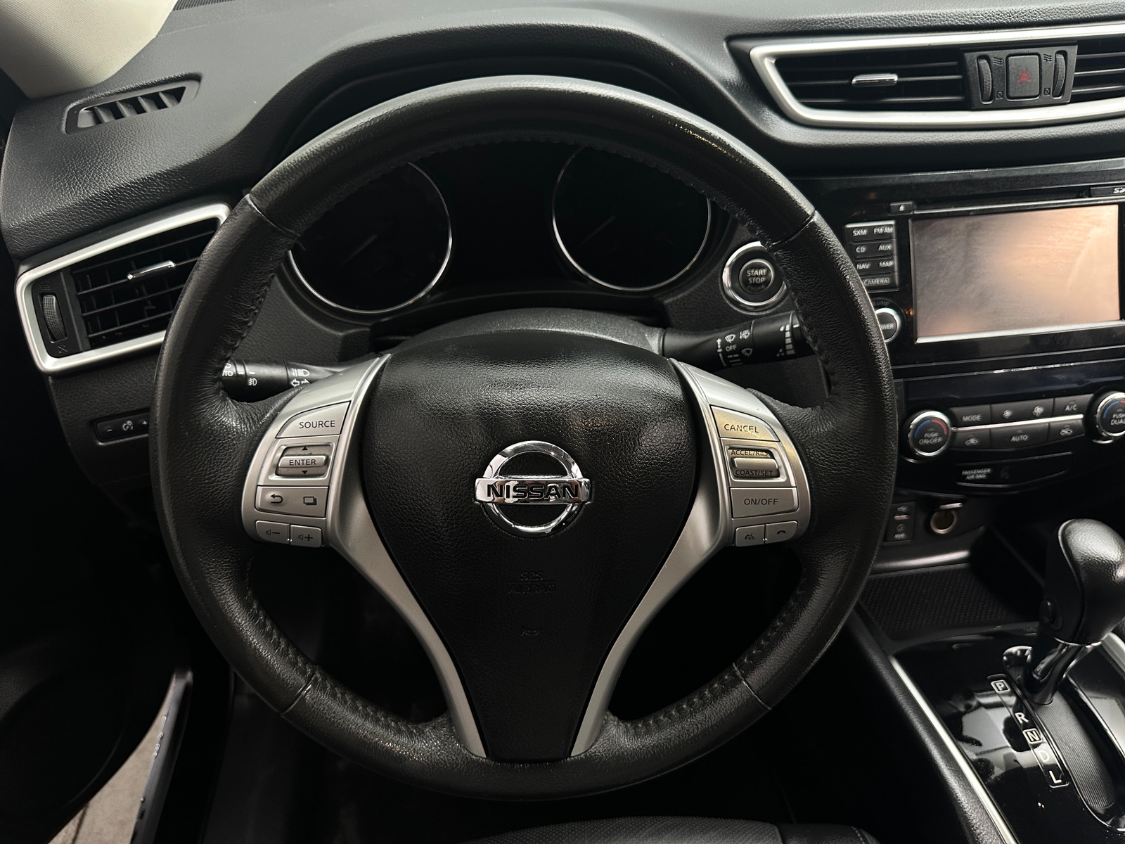 Thumbnail: 2015 Nissan Rogue - 4