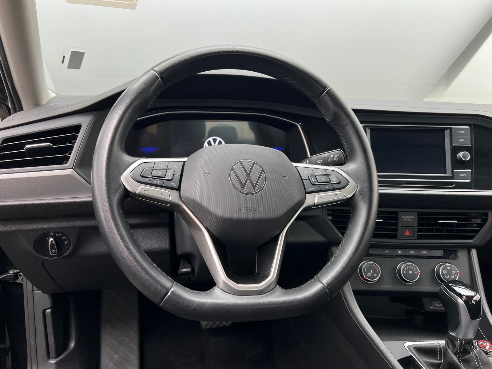 Thumbnail: 2024 Volkswagen Jetta - 5