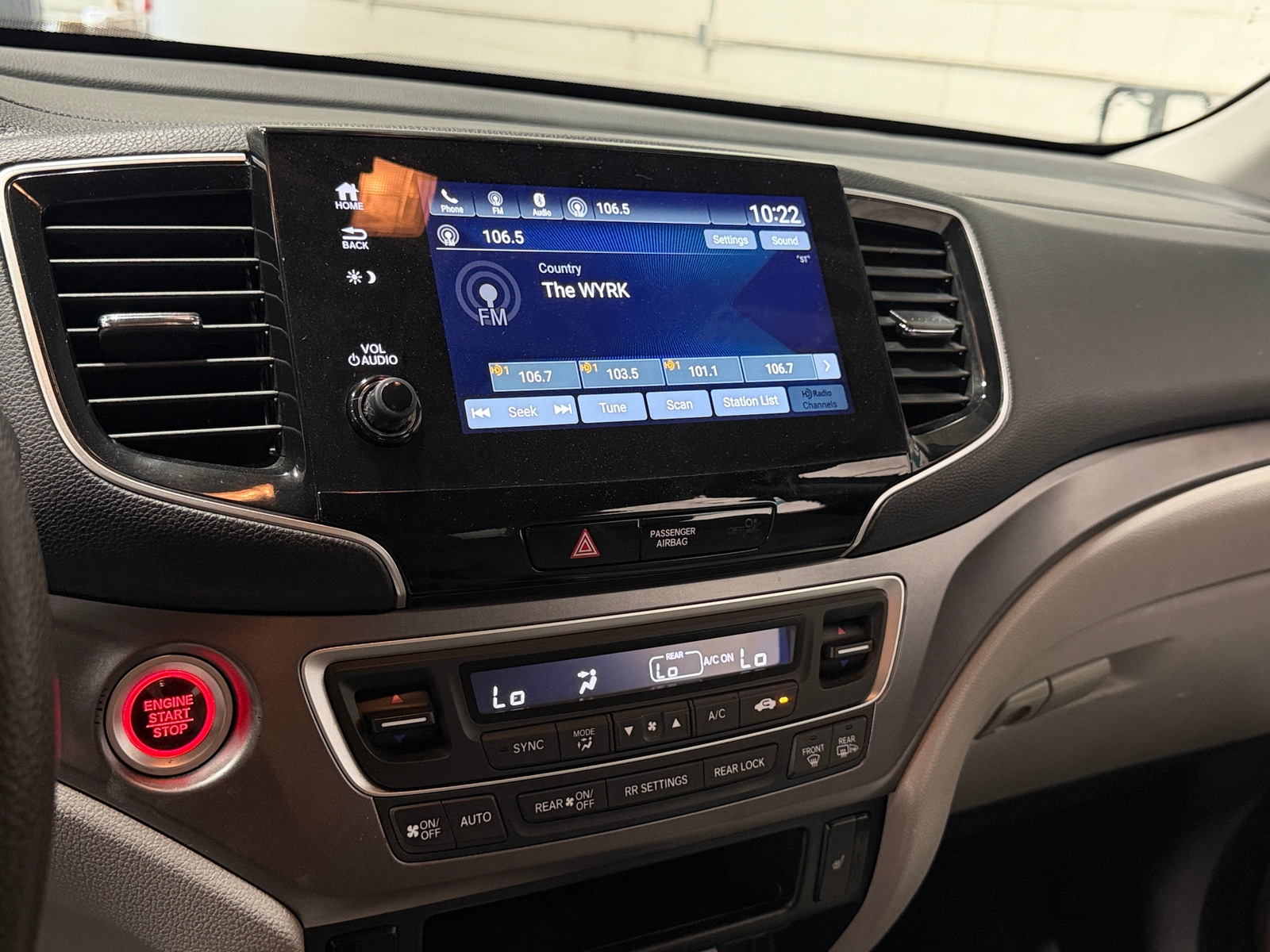 Thumbnail: 2019 Honda Pilot - 4