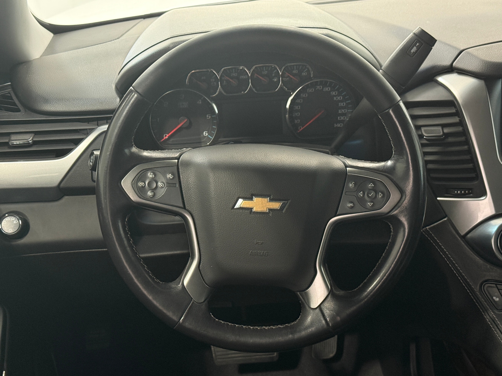 Thumbnail: 2019 Chevrolet Tahoe - 4