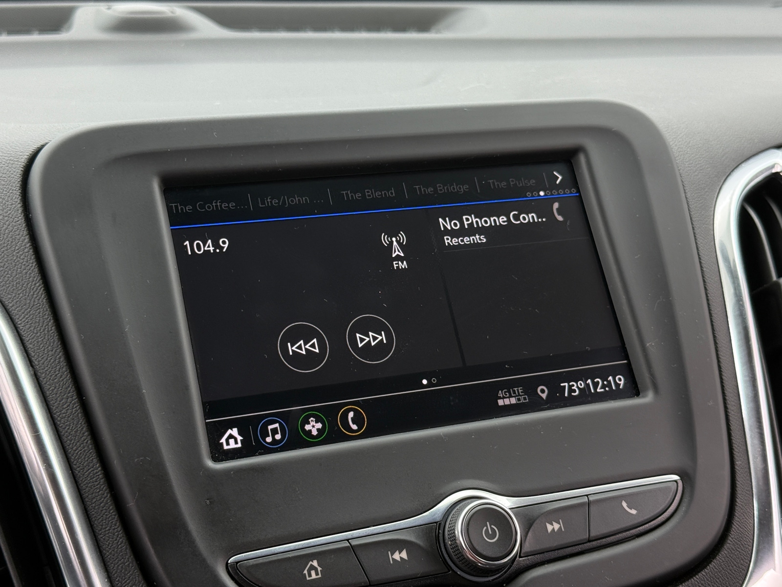 Thumbnail: 2021 Chevrolet Equinox - 4