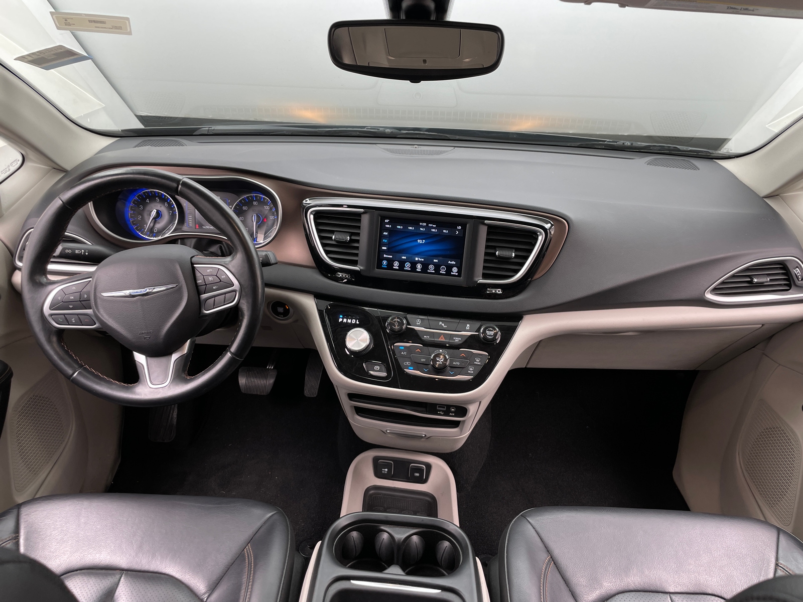 Thumbnail: 2018 Chrysler Pacifica - 2