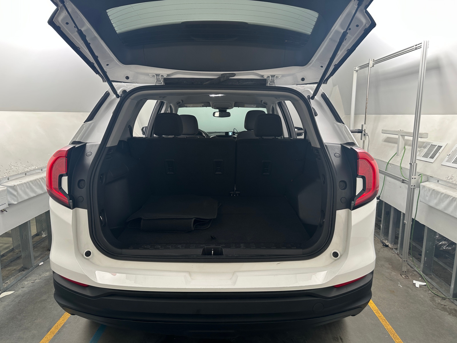 Thumbnail: 2024 GMC Terrain - 7