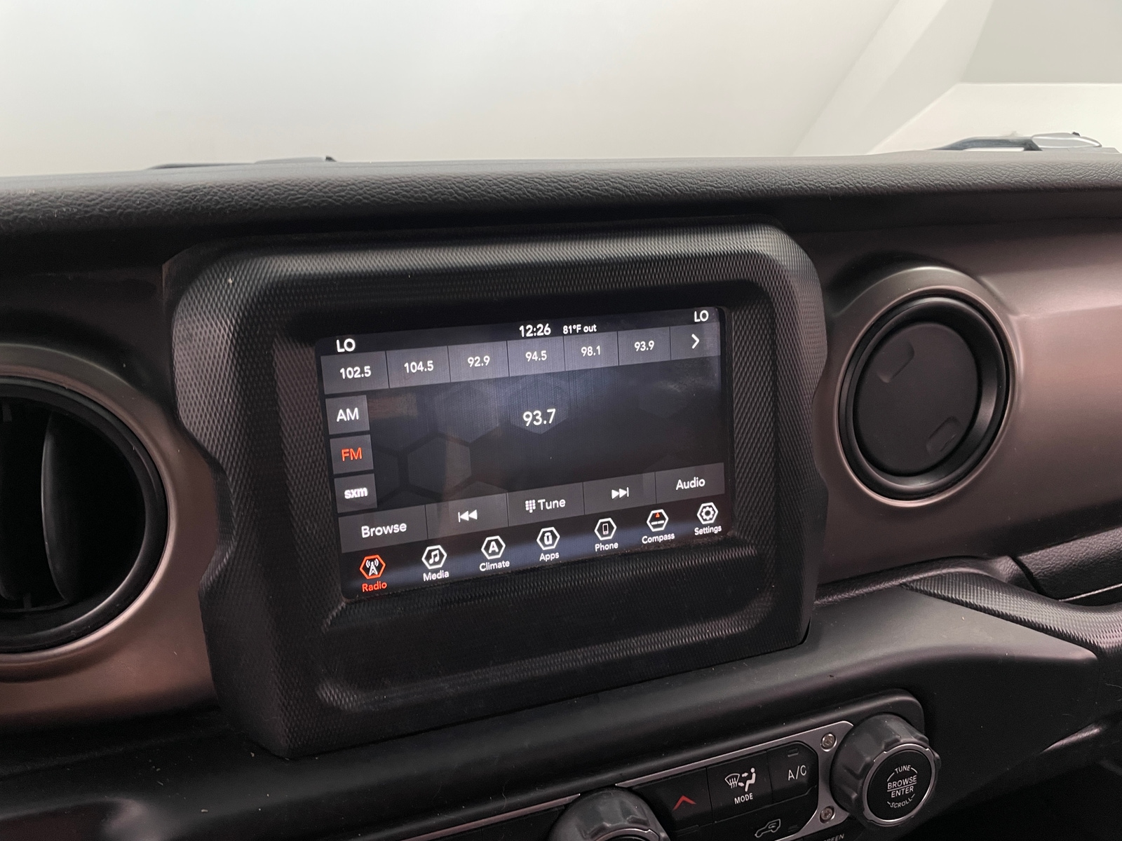 Thumbnail: 2020 Jeep Wrangler - 4