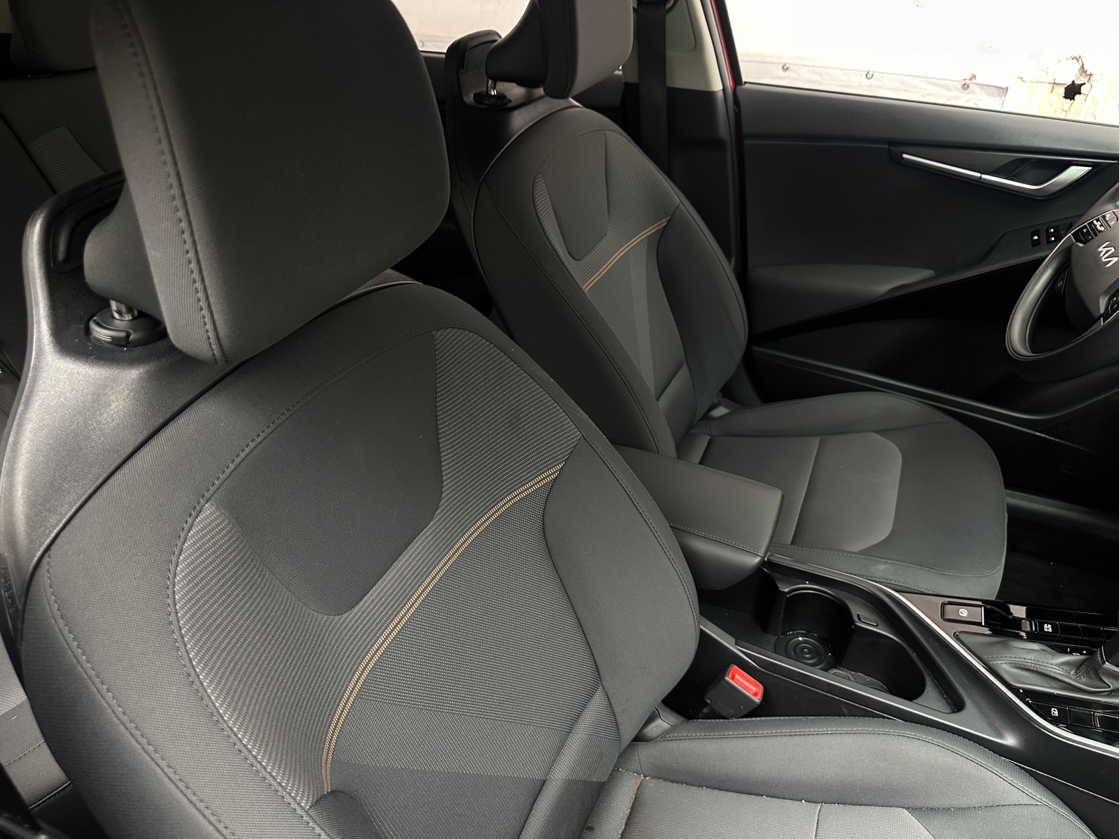 Thumbnail: 2025 Kia Niro - 2
