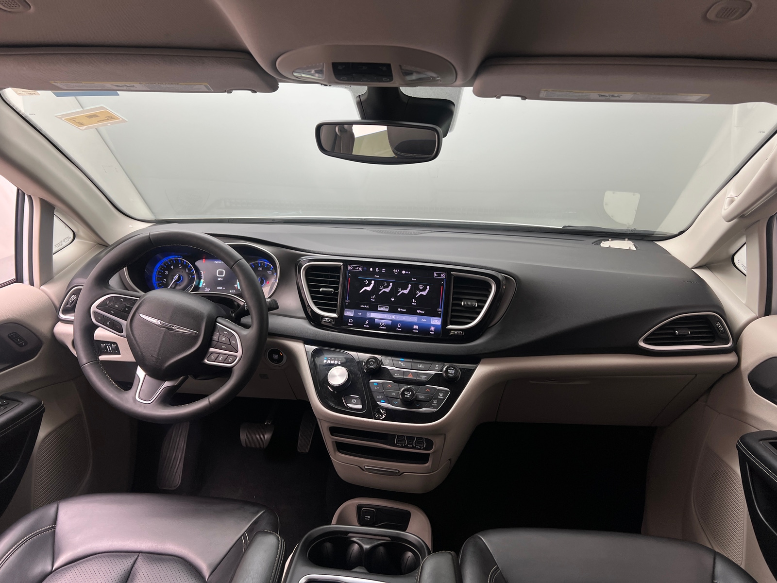 Thumbnail: 2023 Chrysler Pacifica - 2