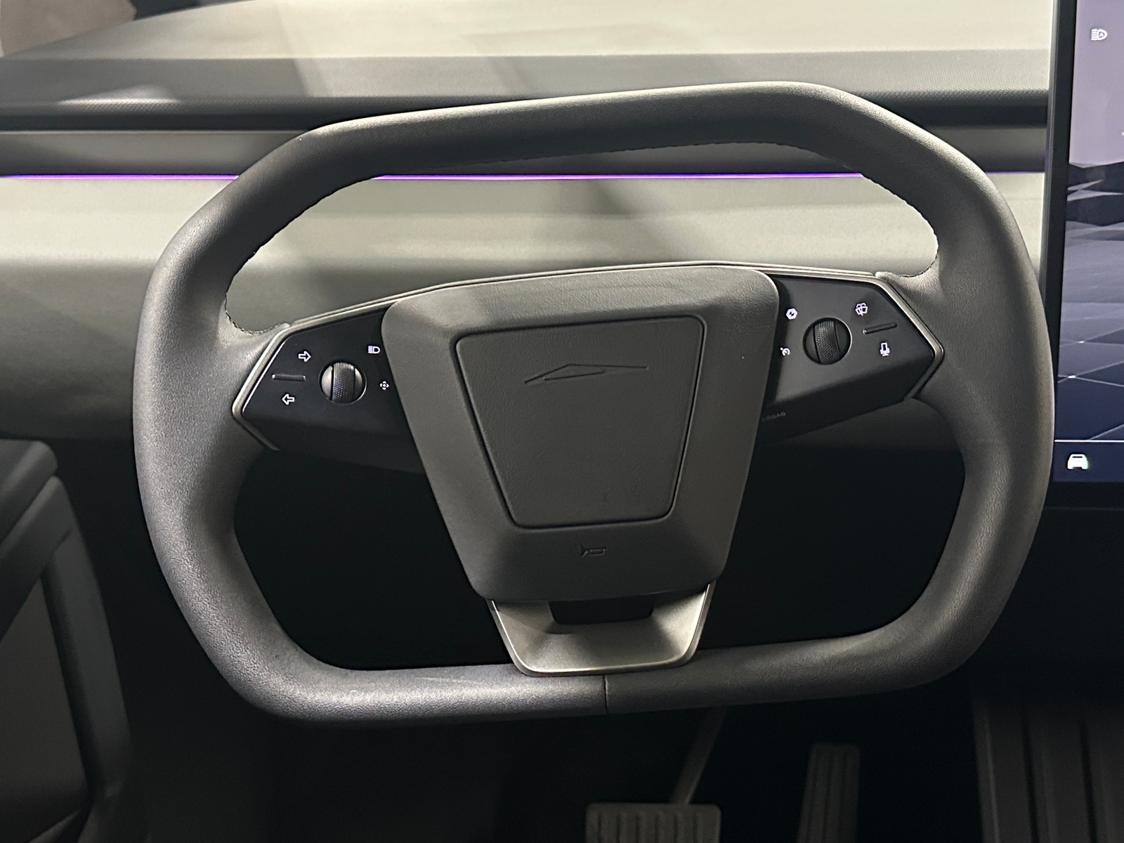 Thumbnail: 2025 Tesla Cybertruck - 4