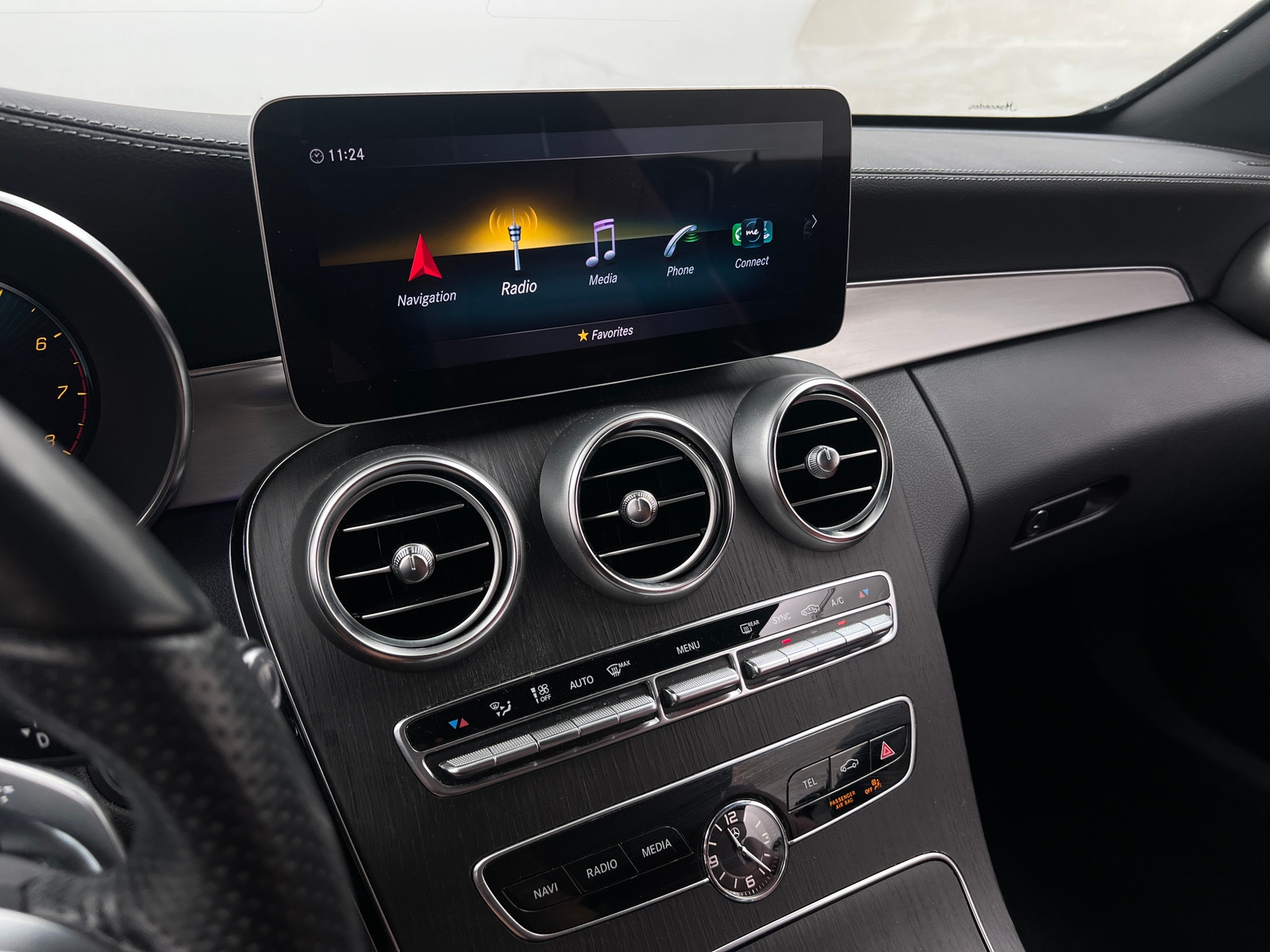 Thumbnail: 2023 Mercedes-Benz C-Class - 2
