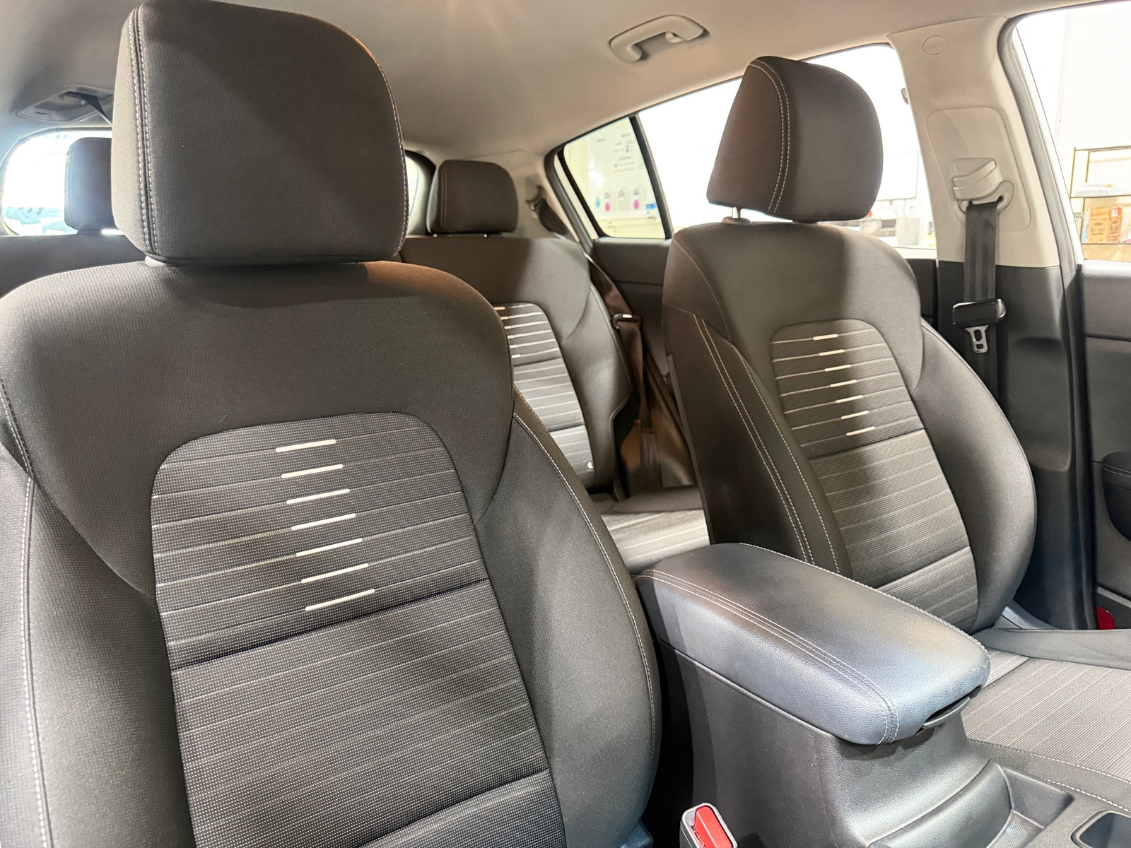 Thumbnail: 2020 Kia Sportage - 2