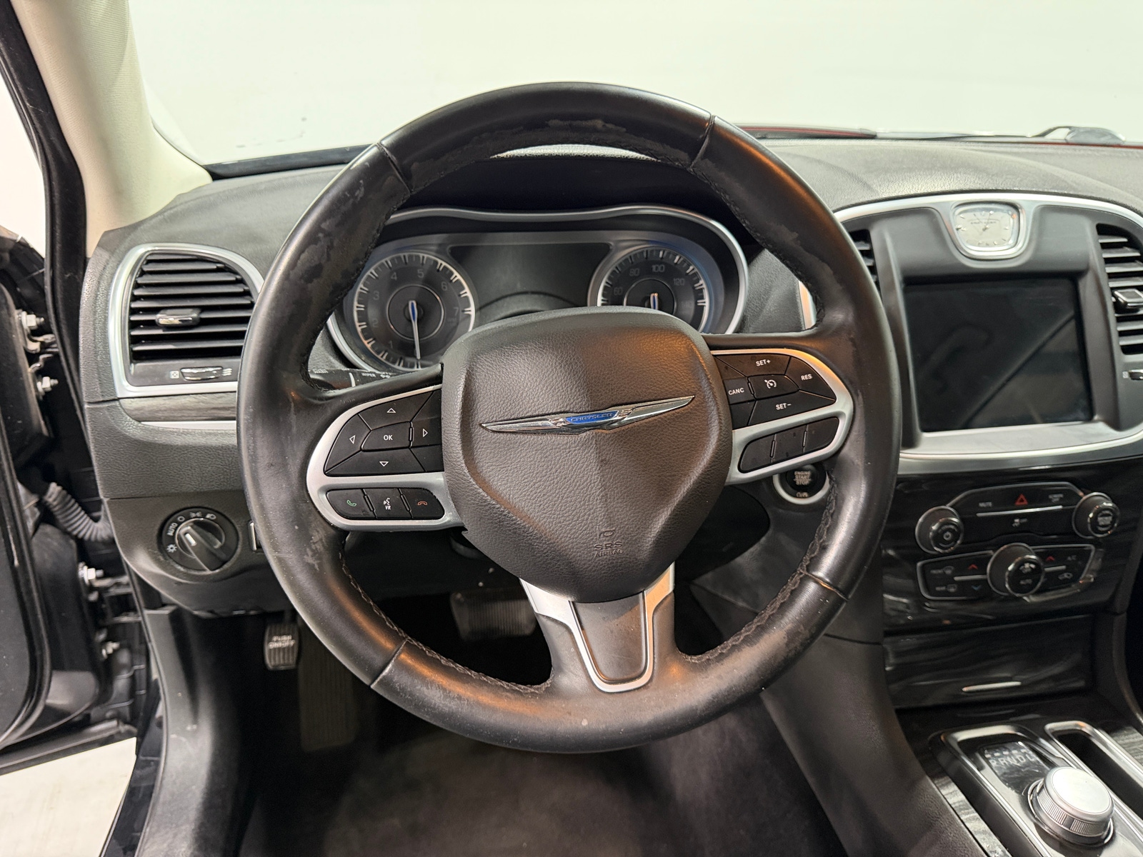 Thumbnail: 2018 Chrysler 300 - 4