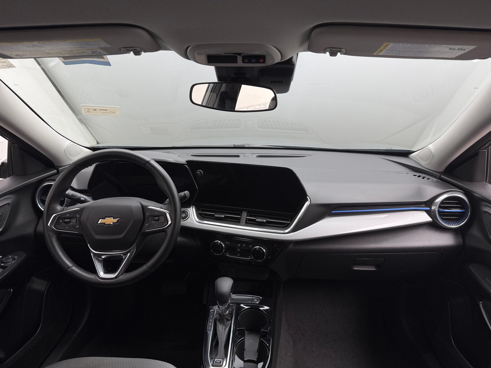 Thumbnail: 2025 Chevrolet Trax - 2
