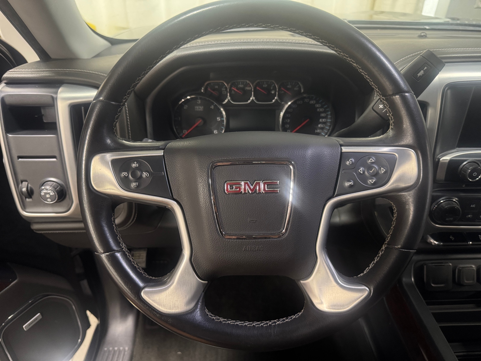 Thumbnail: 2018 GMC Sierra 1500 - 4
