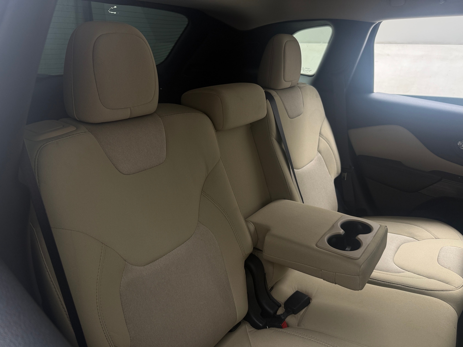 Thumbnail: 2016 Jeep Cherokee - 6